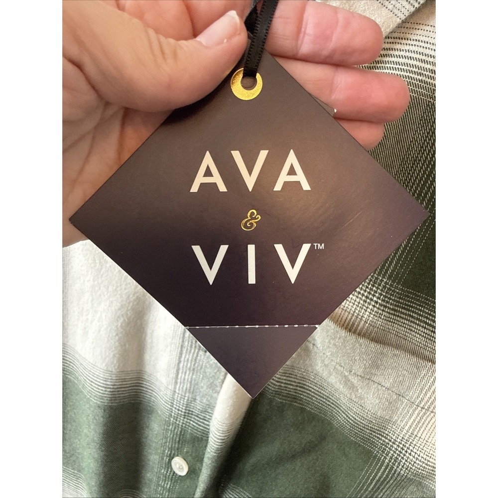 NWT Ava Viv Plaid Flannel Button Down Shirt Green Cream Plus 1X Soft Shacket - Picture 10 of 11